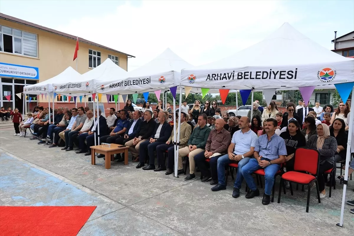 Artvin'de Öğrencilerden LÖSEV için Hikaye Kitabı Tanıtımı