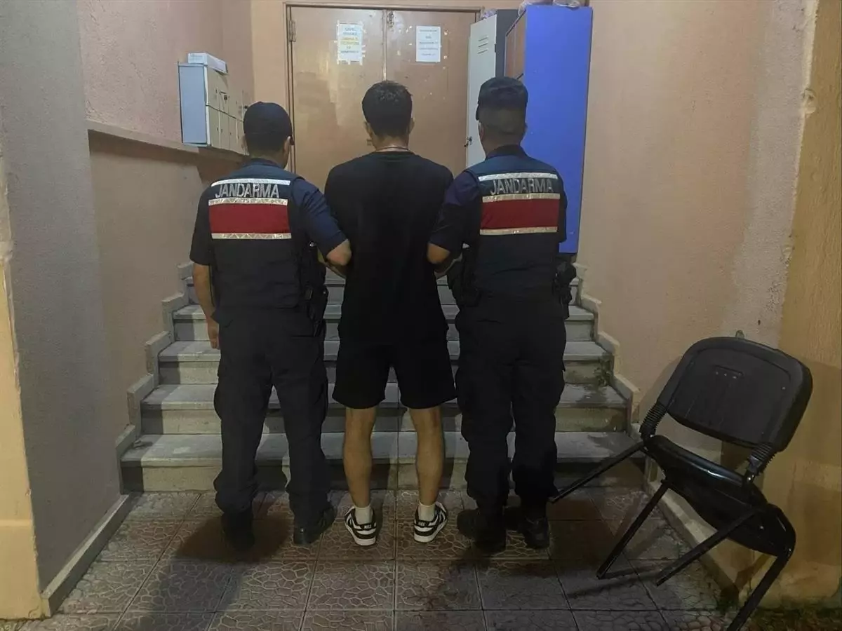 Artvin'de Uyuşturucu Operasyonu: İki Şüpheli Tutuklandı