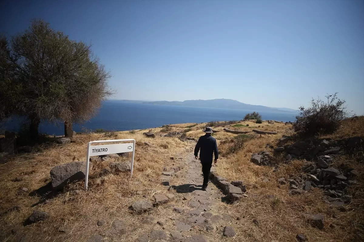 Assos Antik Kenti'nde 2.200 Yıllık Tiyatro Restorasyonunda Son Aşama