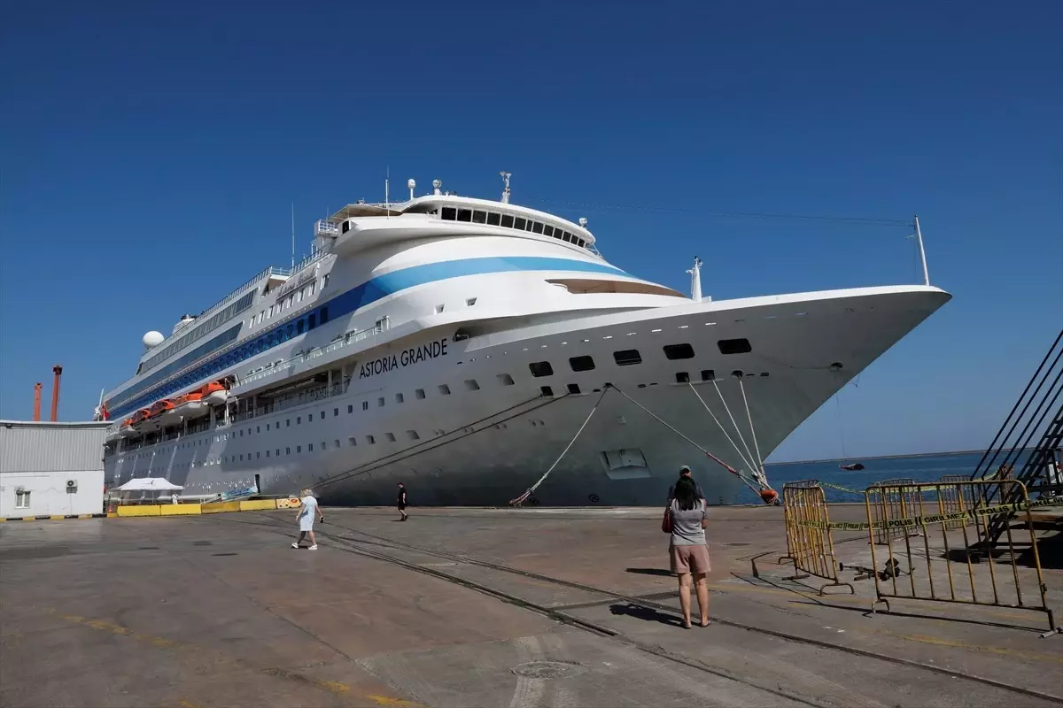 Astoria Grande Kruvaziyeri Samsun'a Ulaştı
