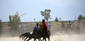 Ata sporu cirit Malazgirt Zaferi kutlamalarına renk kattı