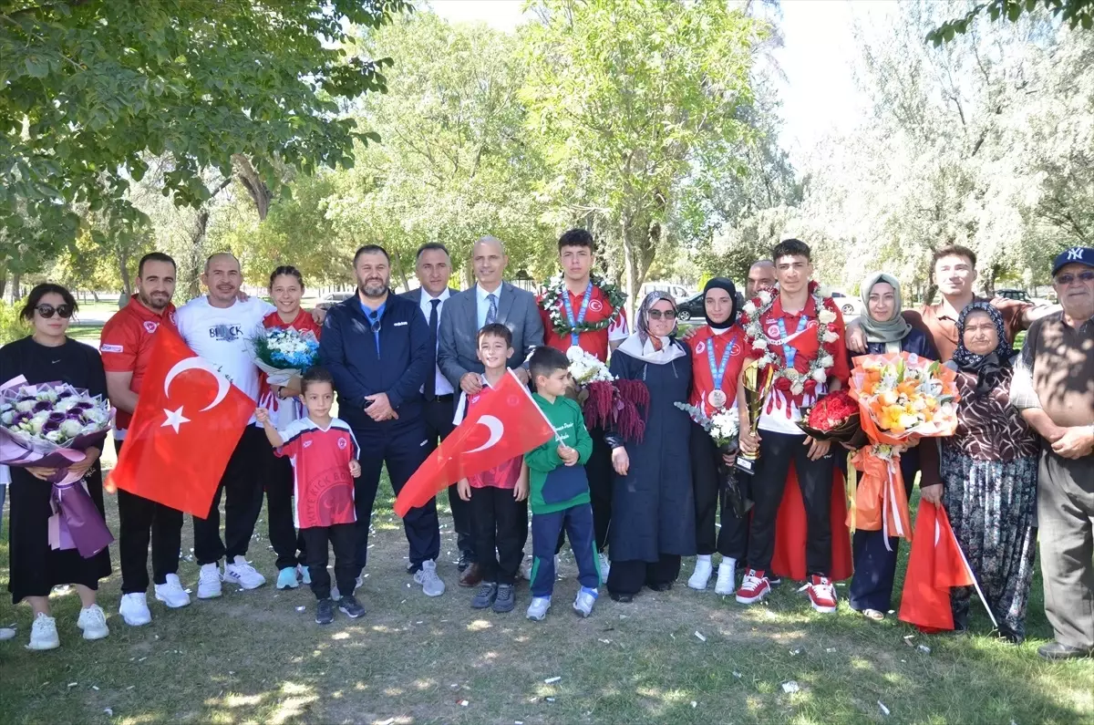 Avrupa Gençler Kick Boks Şampiyonası'nda Başarı Dereceleri