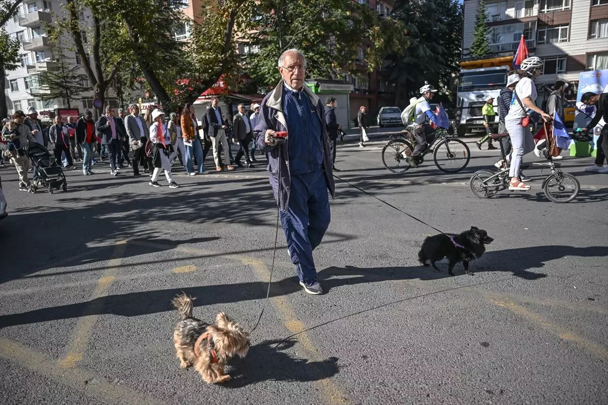 Ankara'da 'Herkes İçin Ulaşım' Yürüyüşü Düzenlendi