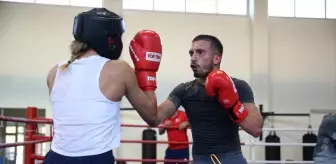 Samet Gümüş, 2025 Dünya Boks Şampiyonası'nda Altın Madalya Hedefliyor