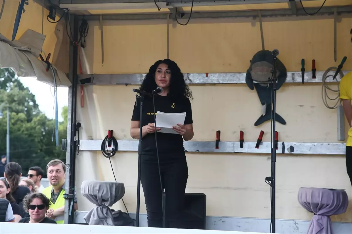 Viyana'da Filistin Destekçileri İsrail'in Soykırımını Protesto Etti
