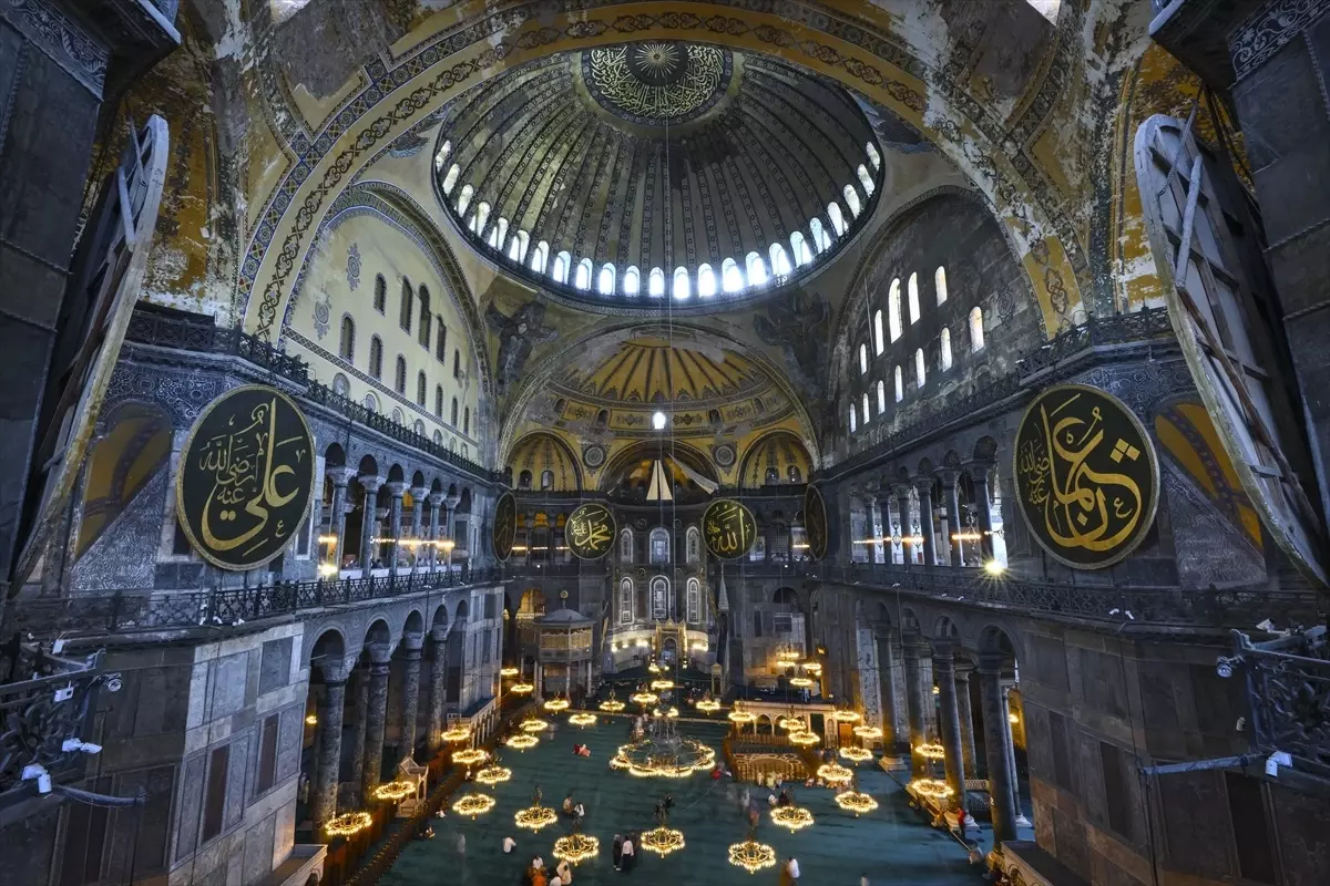Ayasofya'da Yapay Zeka Destekli Güvenlik ve Ziyaretçi İyileştirmeleri
