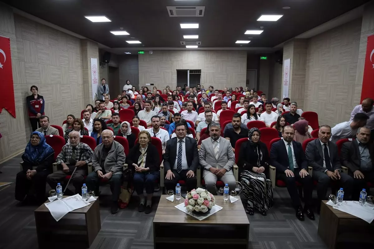 Yarım Asırlık Çiftler, Gençlere Evlilik Tecrübelerini Anlattı