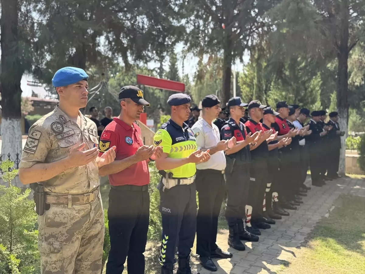 Aydın'da jandarmadan şehitlik ziyareti