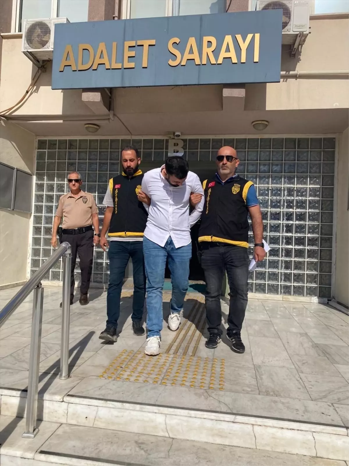 Aydın'da Dolandırıcılık Olayında MİT Görevlisi Kılığına Giren Şüpheli Yakalandı