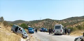 Aydın'da Minibüs ile Hafif Ticari Araç Çarpıştı: 14 Yaralı