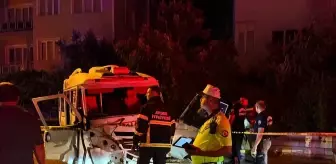 Aydın'da Minibüs ile Otomobil Çarpıştı: 11 Yaralı