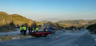 Söke'de Takla Atan Otomobilde 2 Yaralı
