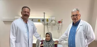 İzmir'de Eş Zamanlı 3 Kalp Kapağı Değişimi ve Baypas Ameliyatı Başarıyla Gerçekleştirildi