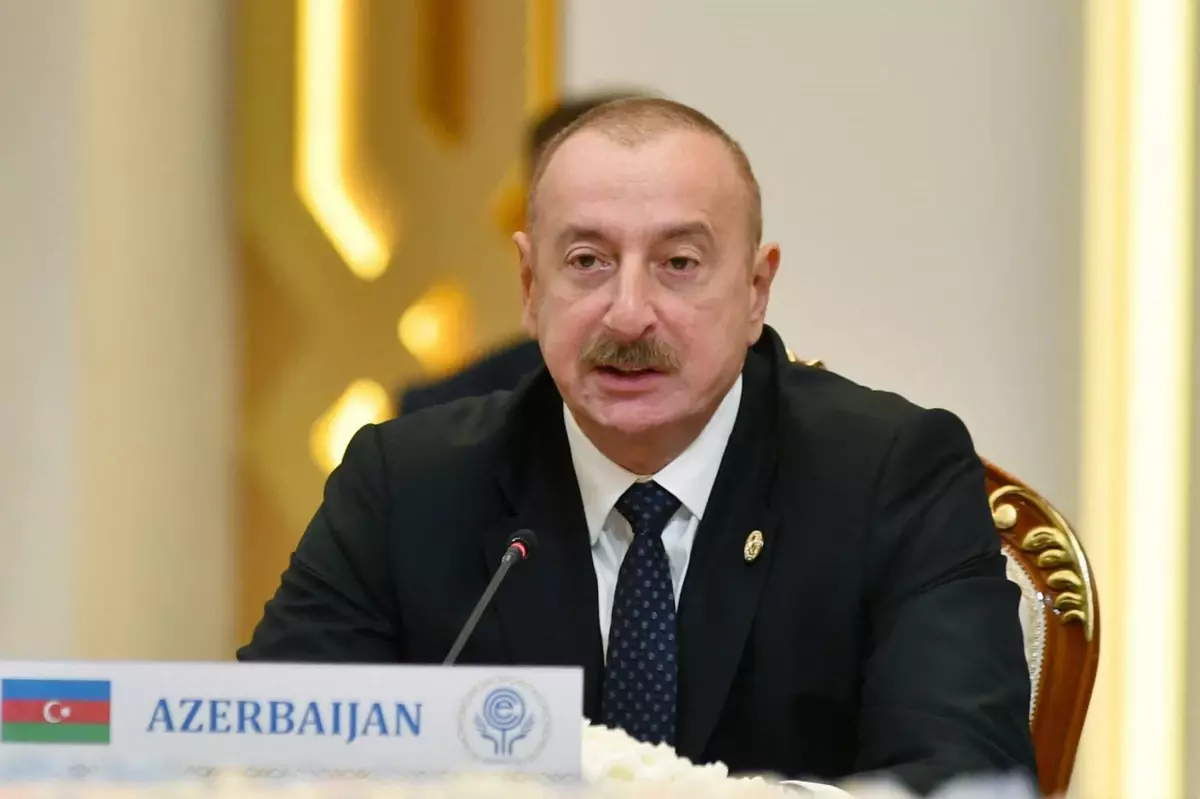 Azerbaycan Cumhurbaşkanı Aliyev, 220 Mahkumu Affetti
