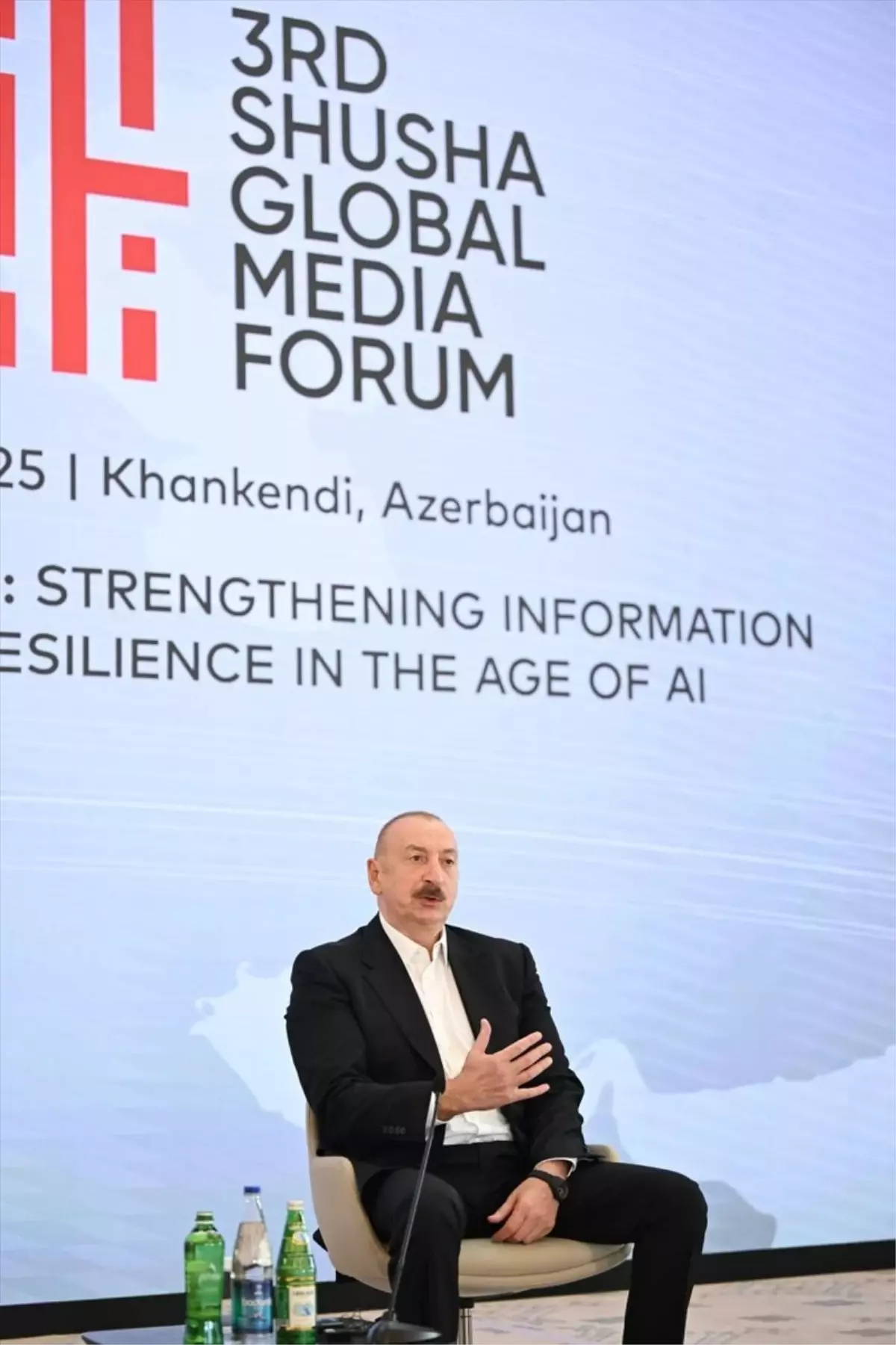 İlham Aliyev'den Ukraynalılara Teslim Olmayın Çağrısı