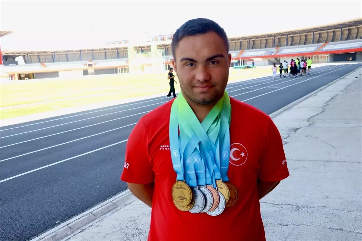 Down Sendromlu Abdullah İnan, Atletizmde Zirveye Koşuyor