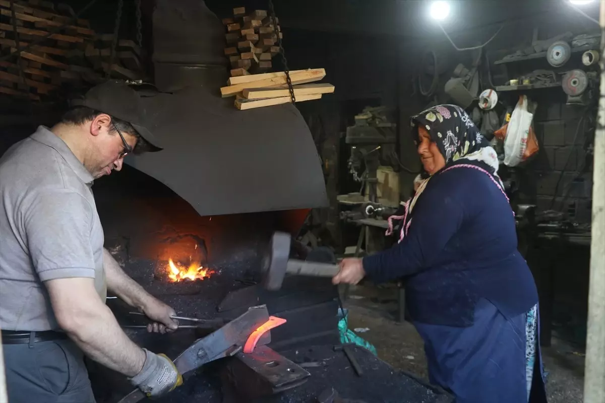 Rize'de Demirci Ustası Ramazan Varelci'nin Başarılı Hikayesi