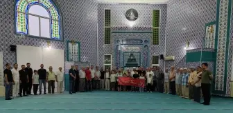 Bafra'da Sabah Namazında Aileler ve Çocuklar Buluştu