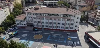 Bağcılar Belediyesi'nden Öğrencilere Geleneksel Oyun Alanları