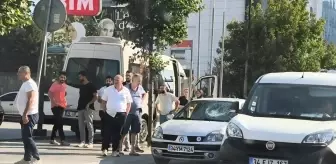 Bağcılar'da Trafikte Kavga: Motosikletli Sürücü Camı Kırdı