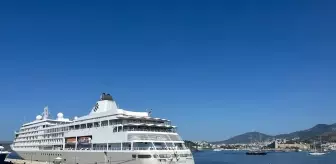 Bahama Bandıralı 'Silver Whisper' Kruvaziyeri Bodrum'a Geldi