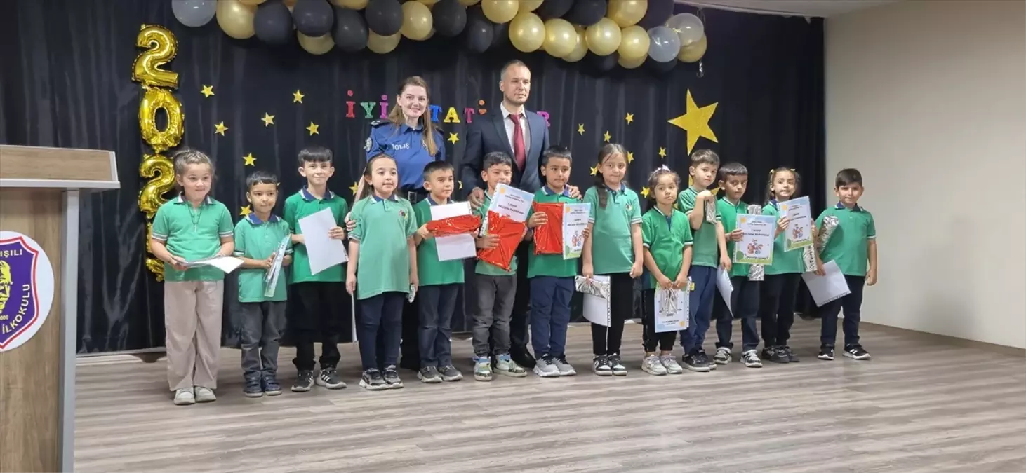 Kırıkkale'de Öğrenciler Karne Töreni ile Yaz Tatiline Girdi