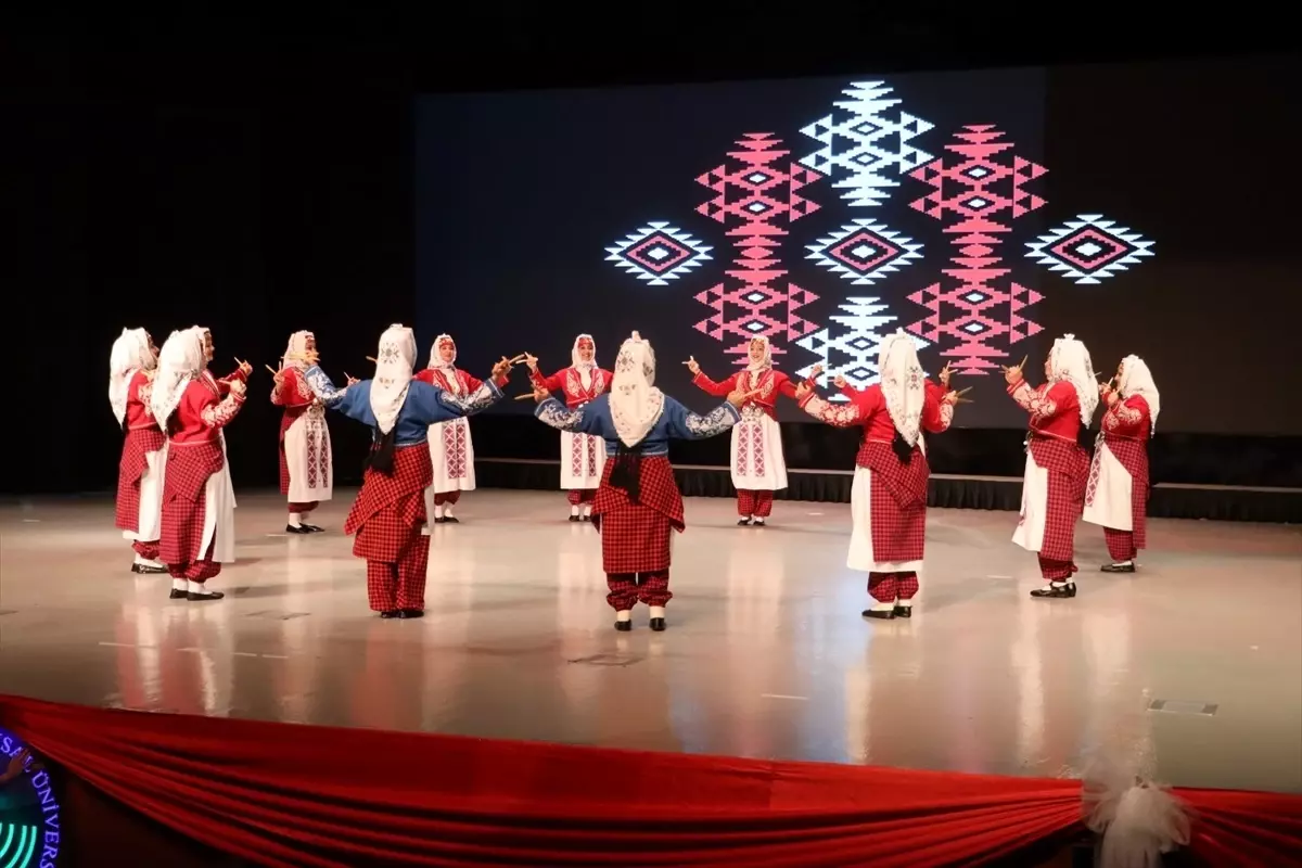 Bolu'da 'Sanatın Işığında Öğretmenler' Etkinliği Gerçekleştirildi