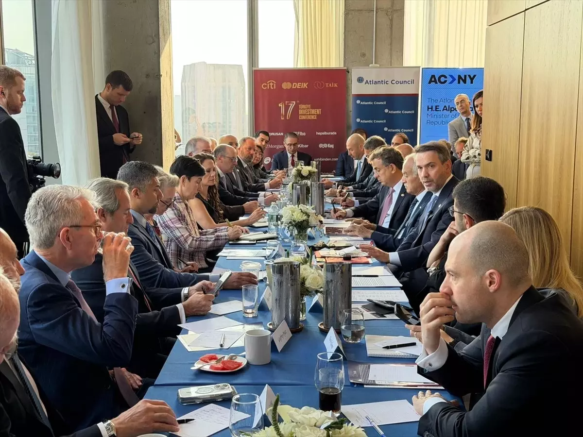 Enerji Bakanı Bayraktar, ABD'li Yatırımcılara Türkiye'ye Yatırım Yapma Çağrısında Bulundu