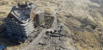Ani Ören Yeri'nde Yeni Selçuklu Kümbeti Bulundu