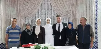 Bakan Göktaş, Aile ve Gençlik Fonu'dan Yararlanan Çiftin Nikah Törenine Katıldı