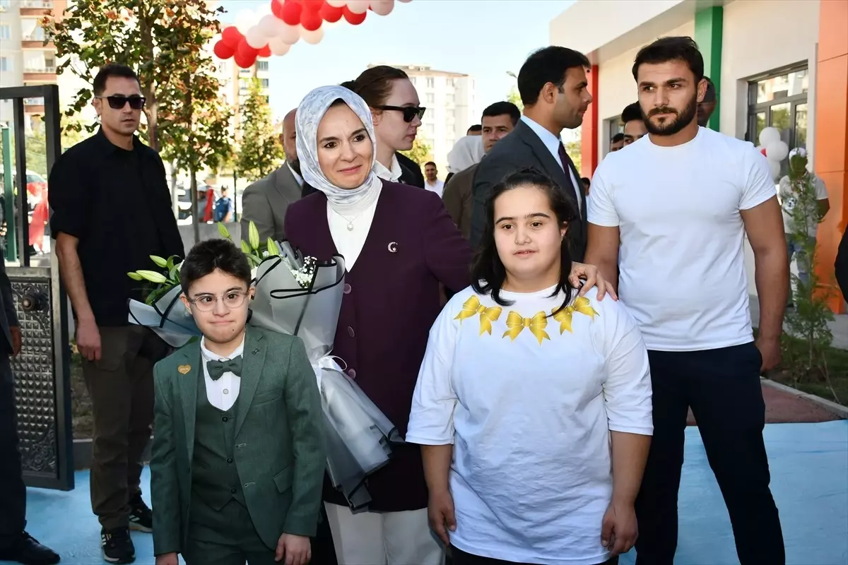 Bakan Göktaş, Batman'da Engelli Aktif Yaşam Merkezi'nin açılışında konuştu Açıklaması