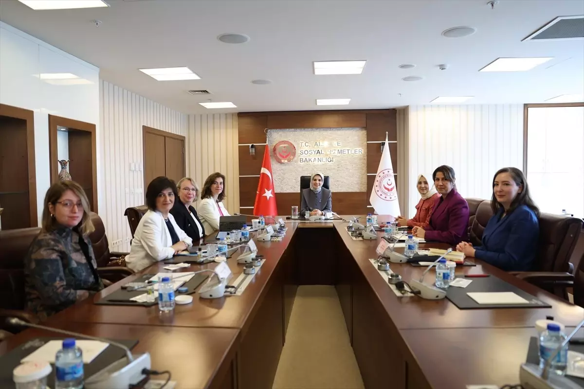 Bakan Göktaş, BM Kadın Birimi Temsilcileriyle Bir Araya Geldi