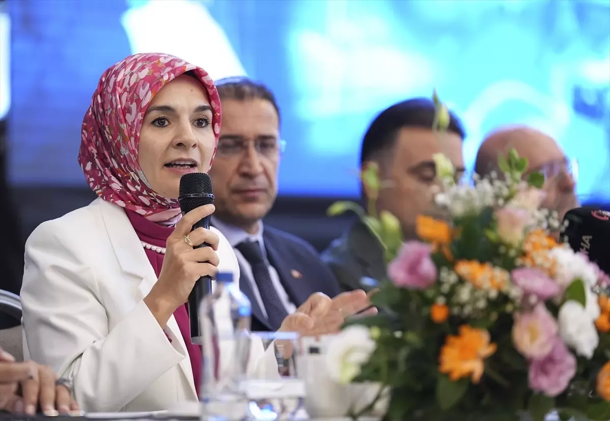 Bakan Göktaş, Manisa'da 'Türkiye Yüzyılı Buluşmaları' programında konuştu Açıklaması
