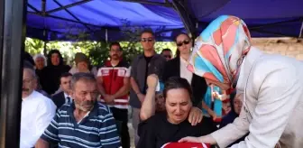 Bakan Göktaş Yangın Şehitlerini Ziyaret Etti