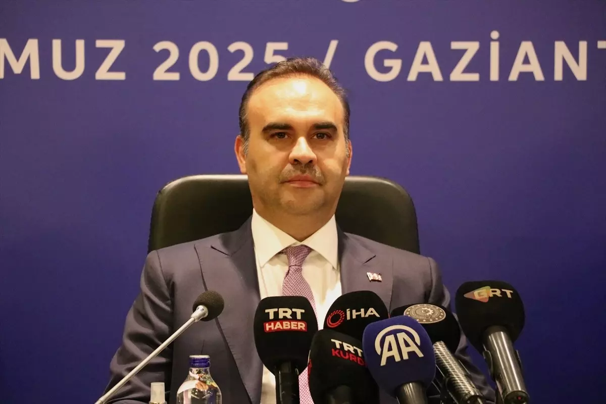 Türkiye'nin Sanayi Alanları 2030'da 350 Bin Hektara Çıkacak