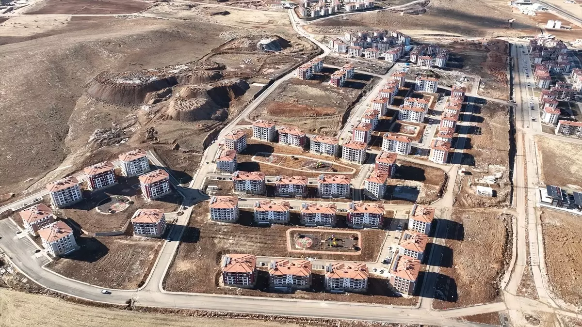 Bakan Kurum'dan Malatya'da yapımı tamamlanan 300 bin konuta ilişkin paylaşım Açıklaması