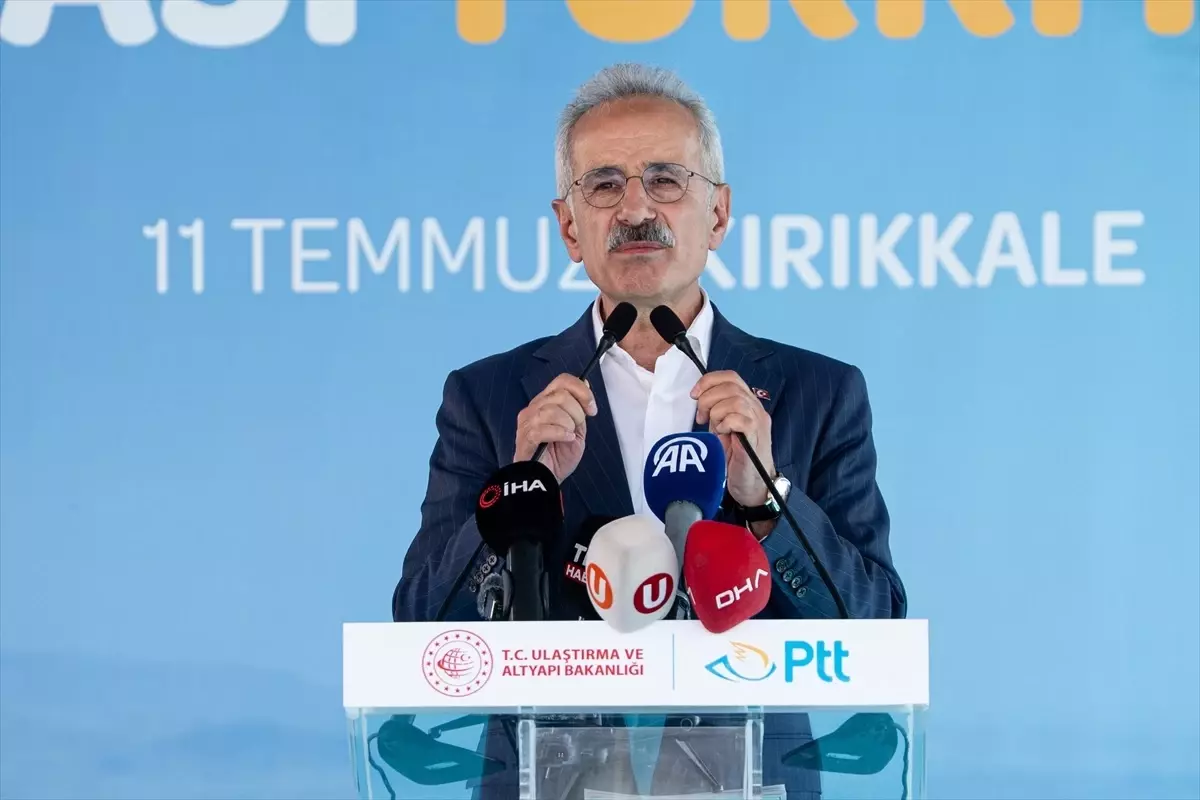 Bakan Uraloğlu, 2025 Postacı Yürüyüş Yarışması Türkiye Finali'nde konuştu Açıklaması