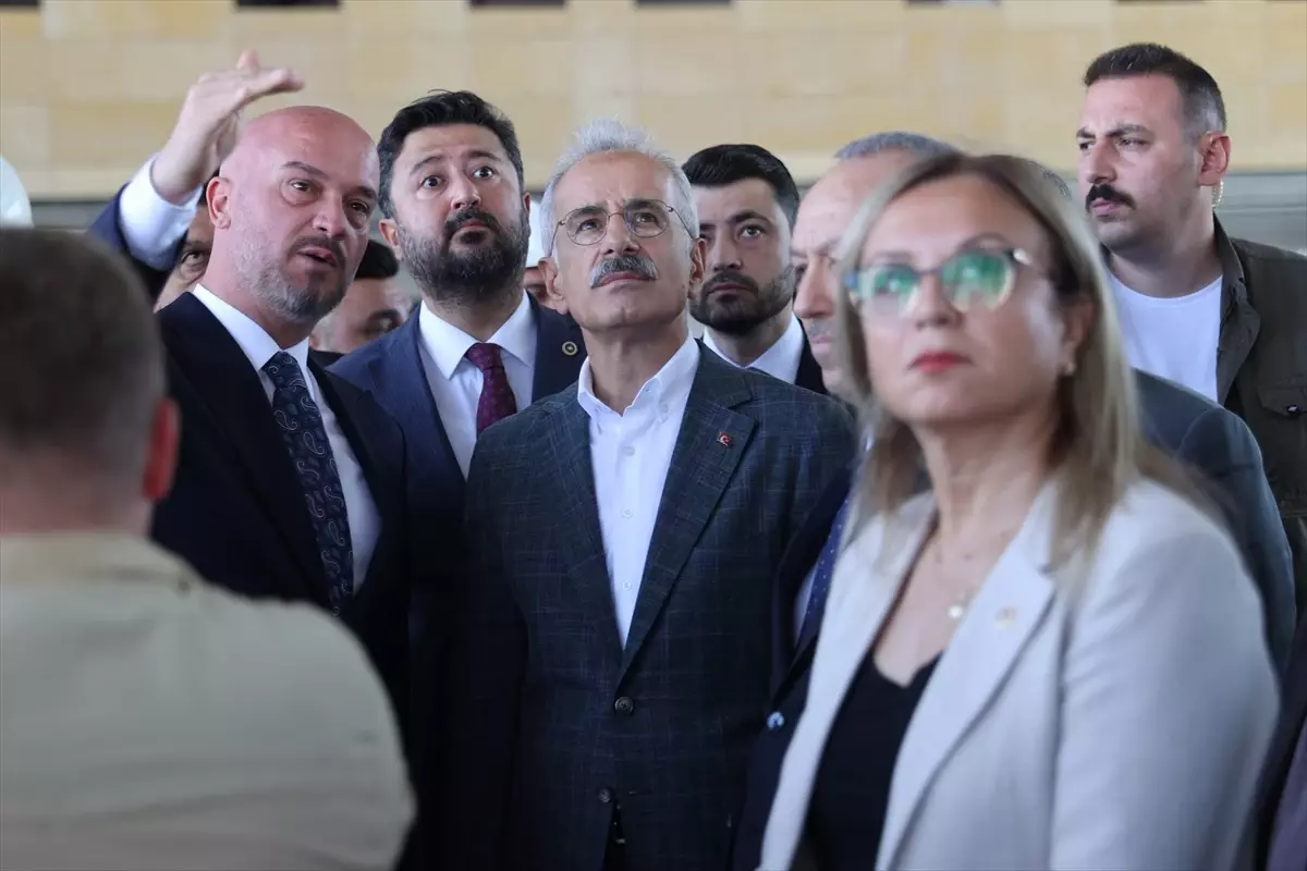 Kapadokya Havalimanı Yeni Terminal Binasında İnceleme