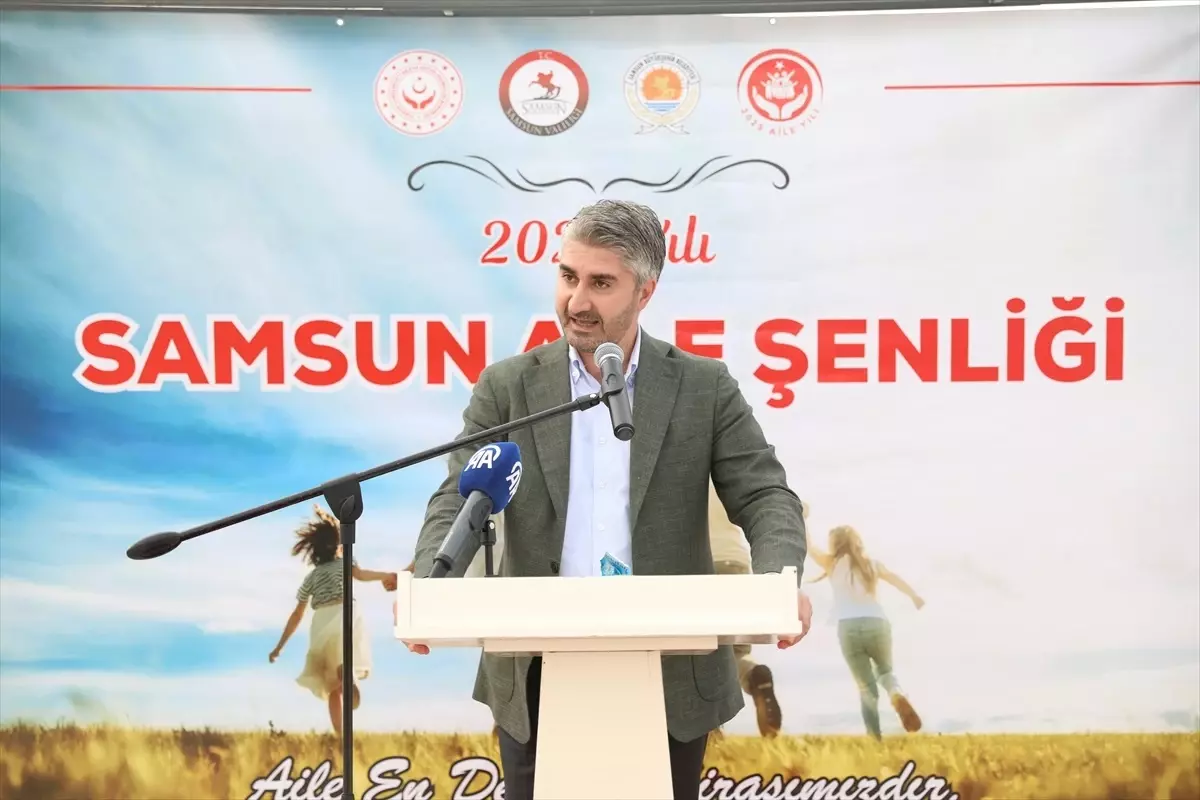 Bakan Yardımcısı Tarıkdaroğlu, Samsun'da 'Aile Yılı' kapsamında ailelerle bir araya geldi Açıklaması