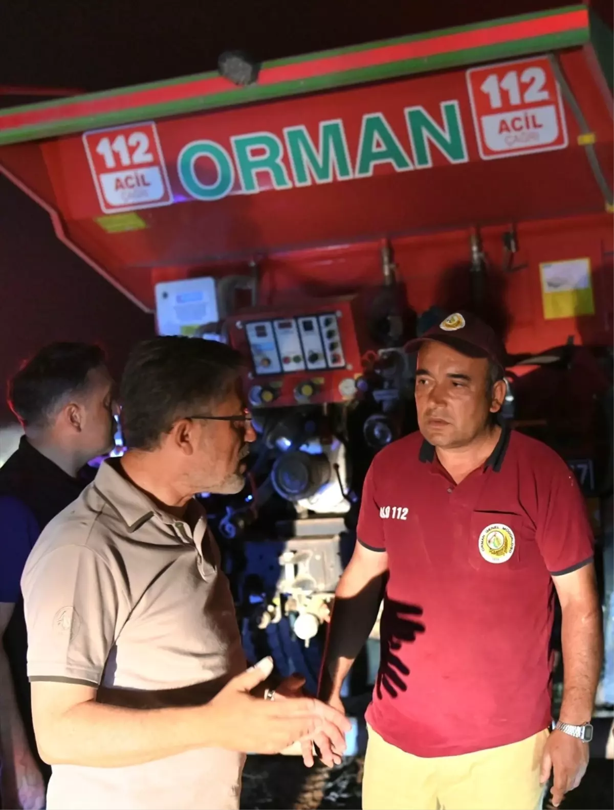 Tarım ve Orman Bakanı Yumaklı, Yangın Ekipleriyle Bir Araya Geldi