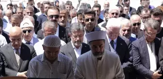 Tarım ve Orman Bakanı İbrahim Yumaklı'nın Kayınvalidesi Defnedildi