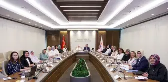 Aile ve Sosyal Hizmetler Bakanı Kadın Belediye Başkanlarıyla Toplandı