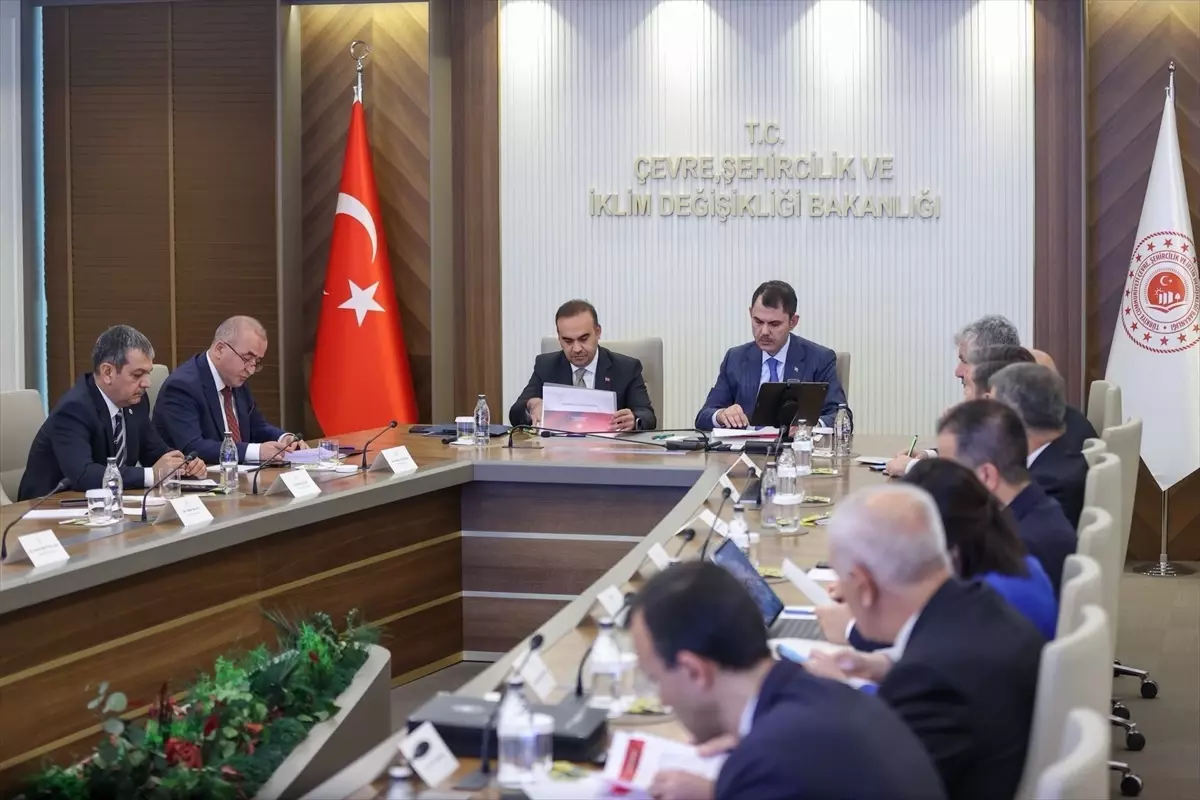 Bakanlar Elazığ'daki Sanayi İhtiyaçlarını Görüşmek Üzere Bir Araya Geldi