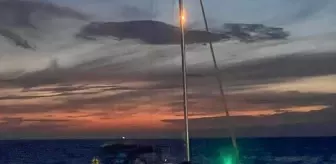 Bakırköy açıklarında sürüklenen tekne kurtarıldı