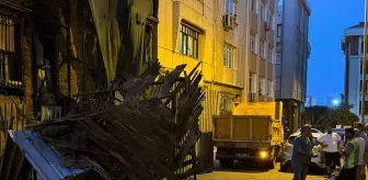 Bakırköy'de Tarihi Binada Kısmi Çökme