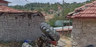 Balıkesir'de Devrilen Traktörün Altında Kalan Sürücü Hayatını Kaybetti