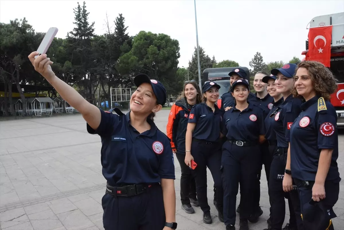 Balıkesir'de İtfaiye Haftası Töreni Düzenlendi