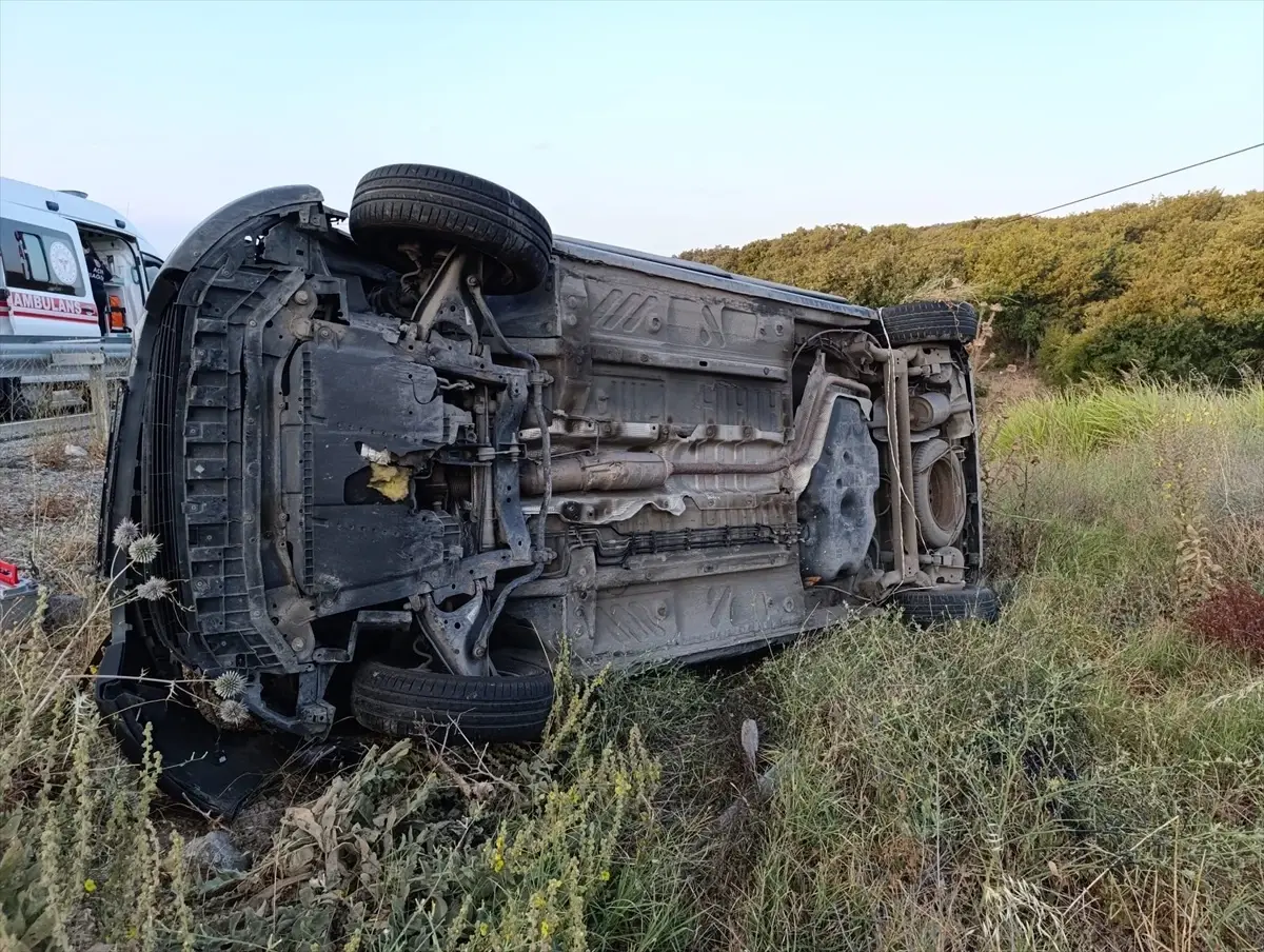 Balıkesir'de Trafik Kazası: 2 Yaralı