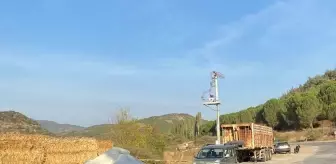 Balıkesir'de Şarampole Devrilen Otomobilin Sürücüsü Hayatını Kaybetti