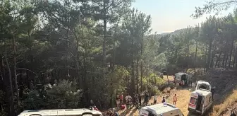 Balıkesir'de Tur Minibüsü Devrildi: 11 Yaralı